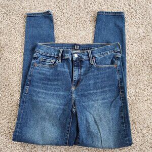Gap Regular True Skinny Medium Wash Blue Jeans